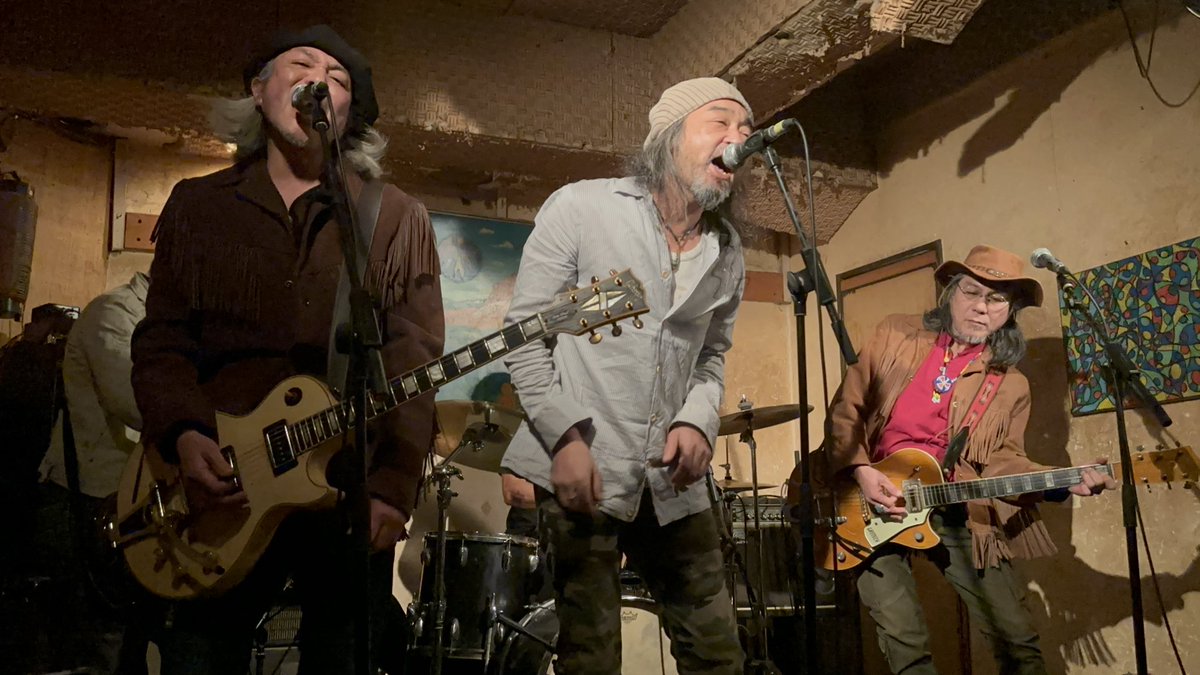 avocado_tororin's tweet image. 国立『地球屋』にて
ZERO ZONE＆石井明夫CRAWLERのライブはサイコーだった❣️
この2組を一緒に堪能できるって幸せ過ぎる💞
次はいつかなぁ？
#国立地球屋
#ZEROZONE
#石井明夫CRAWLER