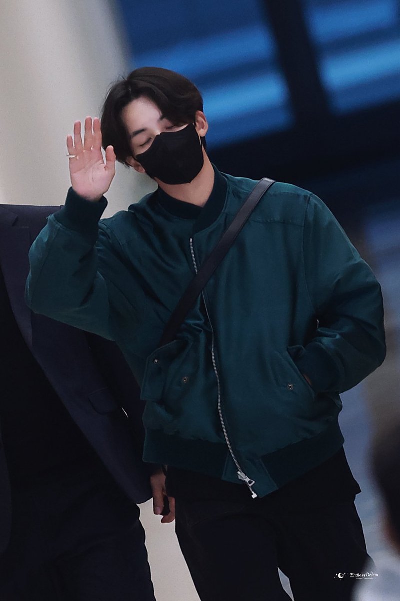 EndlessDream95's tweet photo. 231119 GMP HD

#정한 #윤정한 #JEONGHAN
#ジョンハン 
#세븐틴  #SEVENTEEN https://t.co/1RFn8d42vf