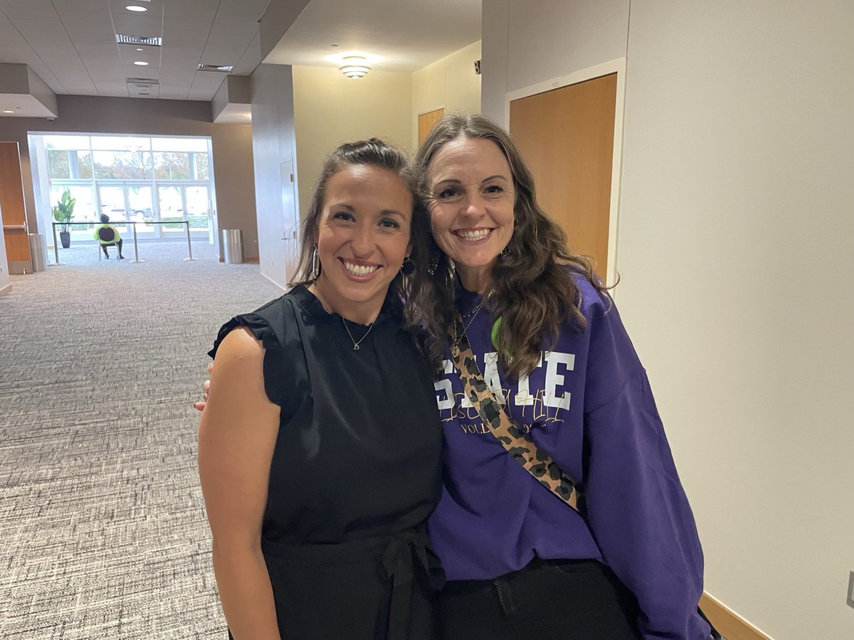 BigDMedia19's tweet image. The 2 @LHHSVB coaches who have taken the #LadyPanthers to State.. Marie Bruce &amp;amp; Gretchen Peterson. @LHHSVB playing in #StateTitle match RIGHT NOW against @lovejoy_vb 
@uiltexas @GMsportsmedia1 @maddiecawley
