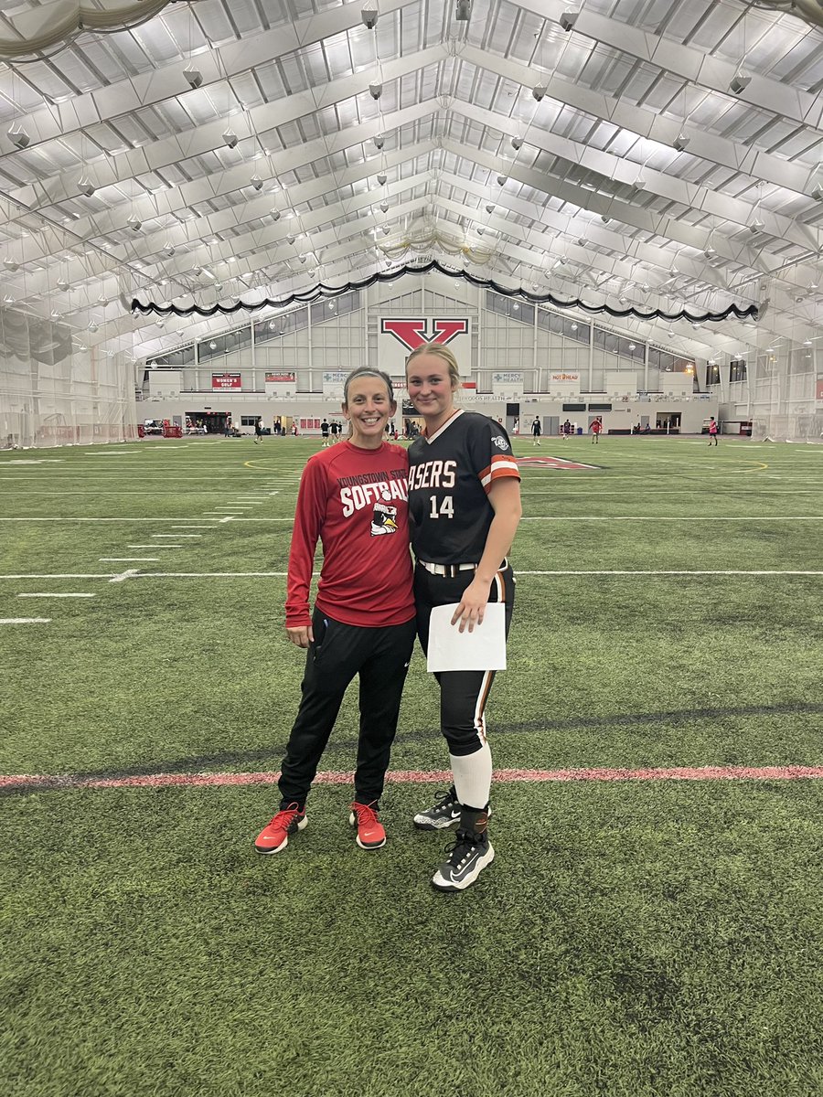 Ellie Mason tweet media