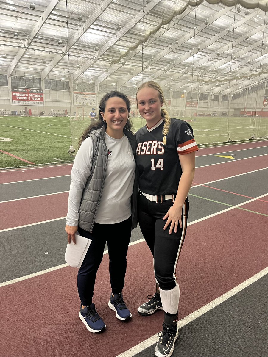 Had a great time at the Youngstown Showcase!! Thank you coaches for your time and tips! Can’t wait for summer ball to start!!
<a href="/YSUSoftball/">Youngstown State Softball 🐧</a> 
<a href="/RMUSoftball/">RMU Softball</a>
<a href="/CoachKnerem/">Emlyn Knerem</a>