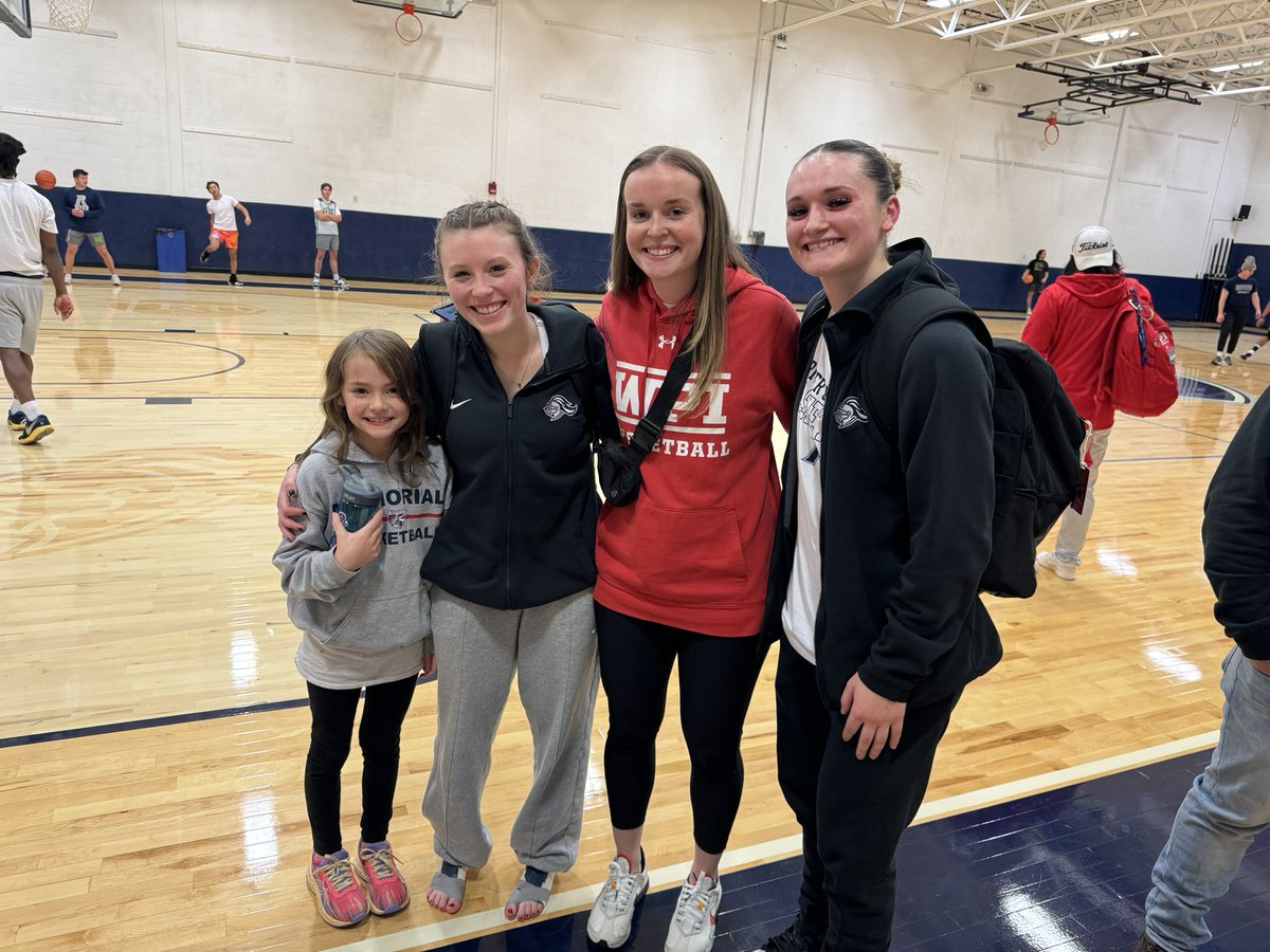 CoachCotreau's tweet image. Daddy/Daughter Date!

Stop 1: La Caretta
Stop 2: @WPIWBasketball vs @RivierRaiders 

She got to see three young women who she absolutely idolizes and adores! @lyric_g23 @JessCarrier @Mel_Press