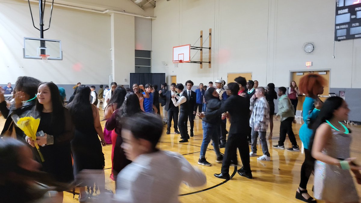 BSTEM5thgrade's tweet photo. Fun moments captured at Homecoming 2023 😍 @BSTEMhartford @PrincipalBSTEM @BSTEM6thGrade https://t.co/pDMQT4ez3H