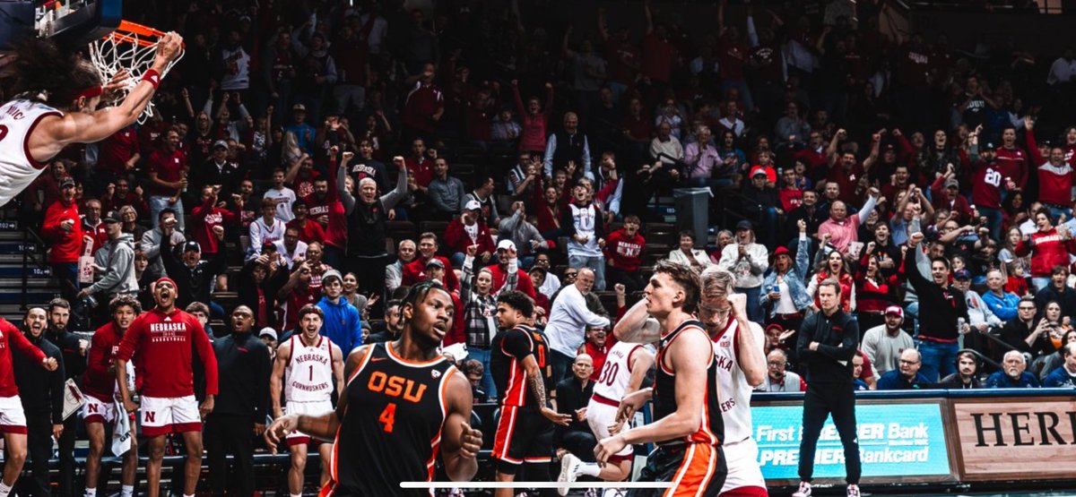kkpolzin80's tweet photo. @BCJacobsen Best reactions are caught courtside! https://t.co/XVryDUyrIB