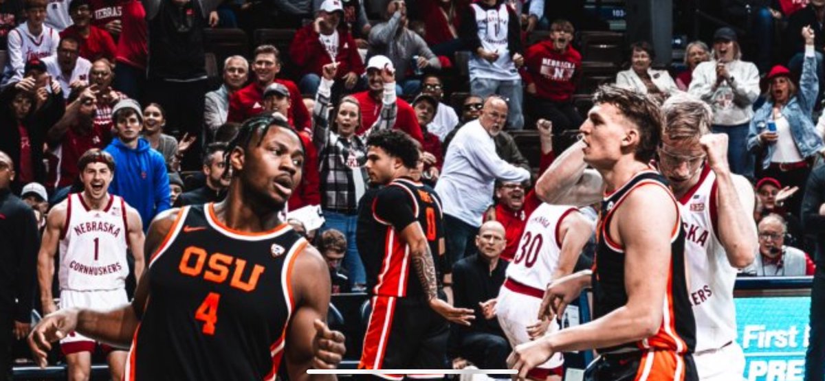 kkpolzin80's tweet photo. @BCJacobsen Best reactions are caught courtside! https://t.co/XVryDUyrIB