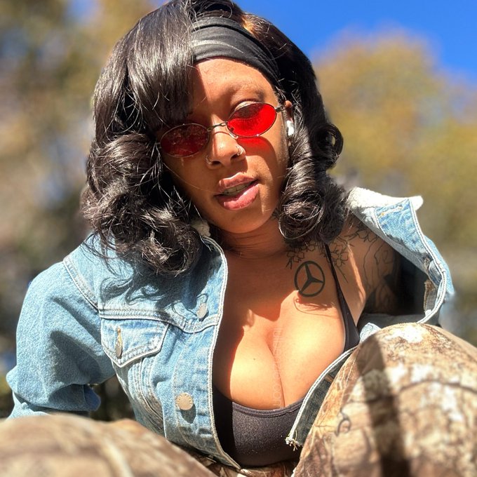 Them: How could you stoop so low ?  Me: Like This 🤭  #thereallulbenzie #lulbenziegaming #lulbenziepodcast<a href="/tag/thereallulbenzie"class="tags"><span>#thereallulbenzie</span></a><a href="/tag/lulbenziegaming"class="tags"><span>#lulbenziegaming</span></a><a href="/tag/lulbenzie"class="tags"><span>#lulbenzie</span></a>