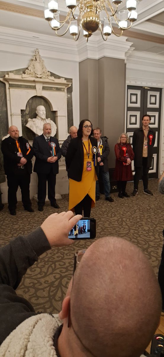 ✨️ A GOLDEN NIGHT FOR LOCALISM IN KEARSLEY WARD

💛 Tracey WINS with 1081 votes - Labour 2nd with 365 votes. Thank you to each and every person who took time out of their day to visit their polling station, &amp; also those who sent back their postal votes.

↗️ Onwards and upwards!