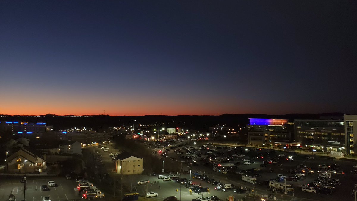 WVsCrazyD's tweet photo. Sunset over Morgantown!! @WSAZnews https://t.co/vSjSTewd04