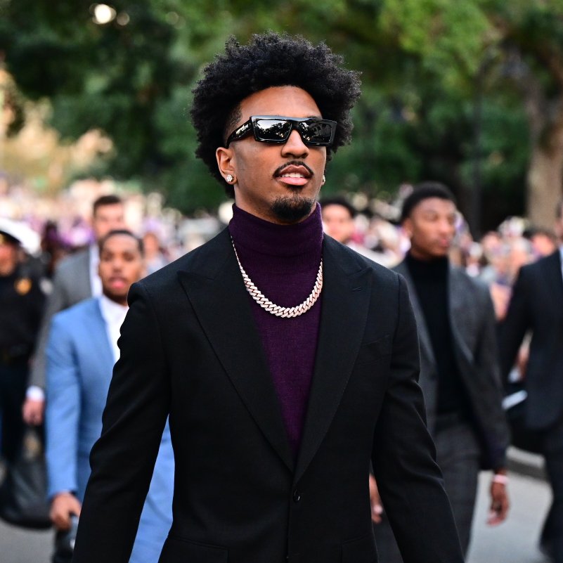 LSUfootball's tweet photo. Dresses and plays like the best player in the country

That Kid Jayden https://t.co/u9AJSyUHlz