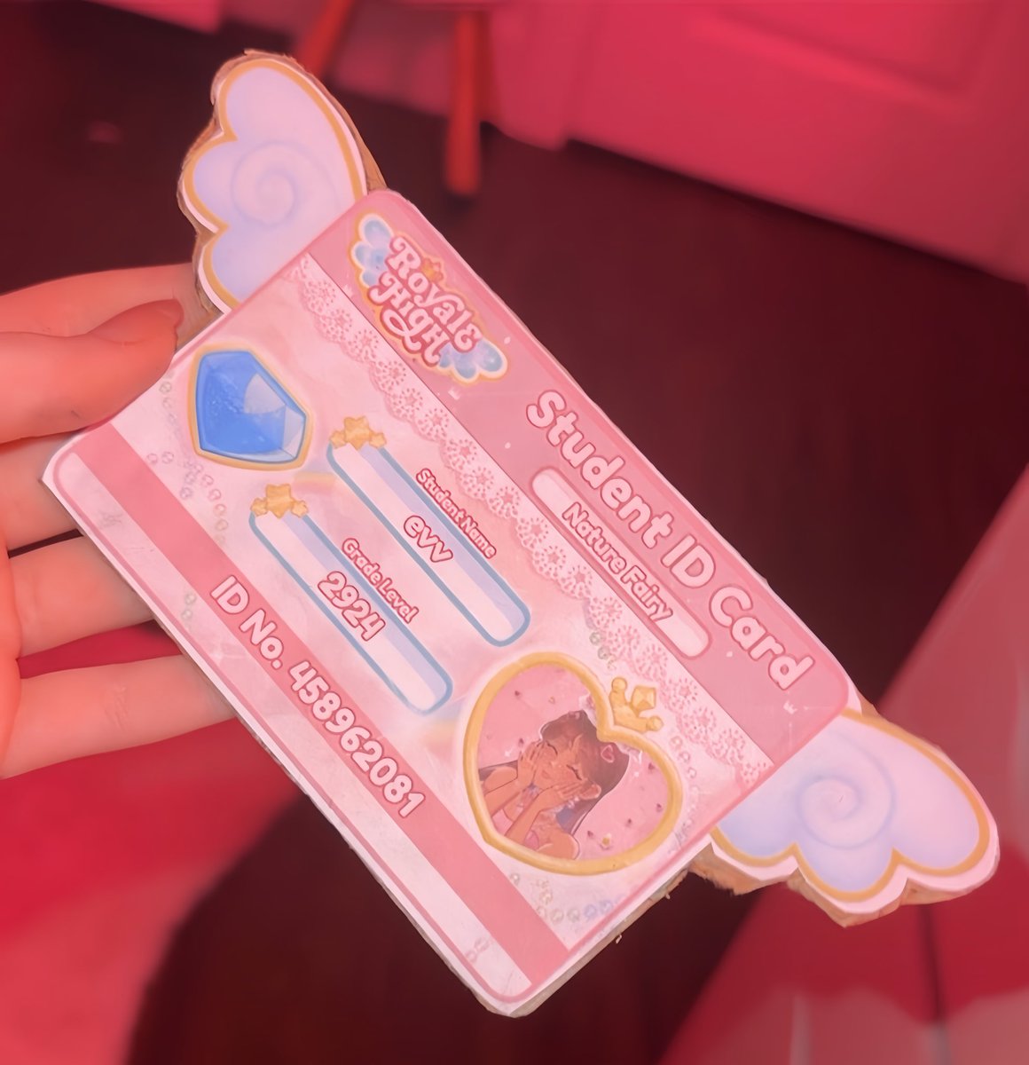 royale high id irl! thanks to @PoppyRHss for teaching me how to do this lol #royalehigh