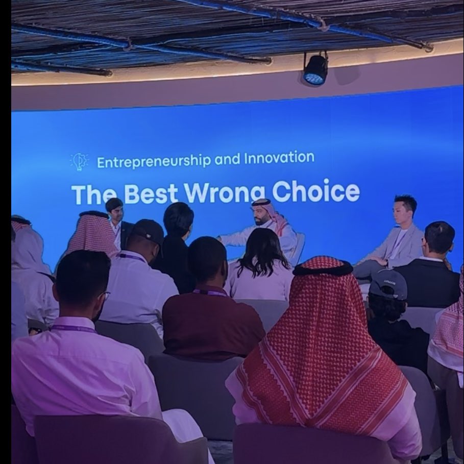 _So0m2's tweet photo. سُعدت بتواجدي هالسنة بمنتدى مسك العالمي.
يوم رائع ♥️
#منتدى_مسك_العالمي 
#MGF23 https://t.co/9NIKx0DecR