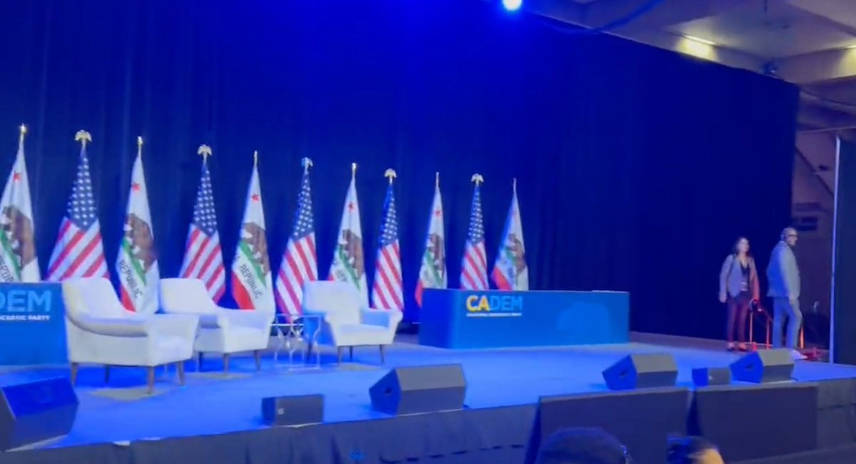 BREAKING: #CeasefireNOW protesters have now completely taken over the California Democratic Convention, and the stage sits abandoned.

The tide has turned.

Young people simply will not allow our politicians to keep supporting the mass murder of Palestinians.