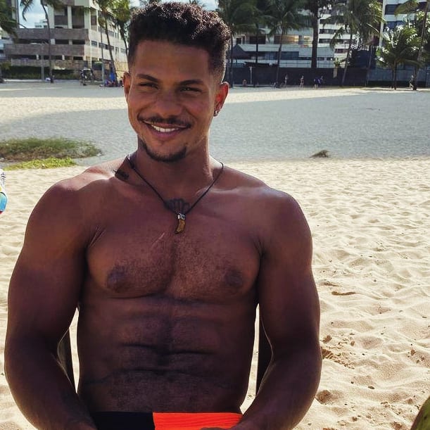 Evertonkovalick's tweet photo. #praia #sol 
Se quer viver uma vida feliz, amarre-se a uma meta, não às pessoas nem às coisas. https://t.co/Gd01V3G55P