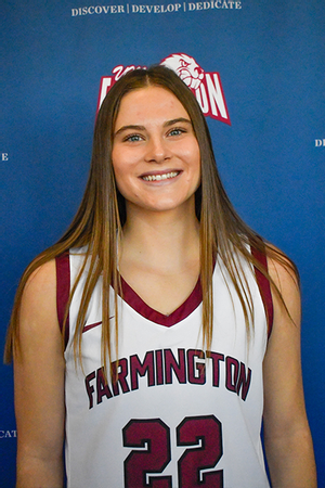 Thornton Alumni Update: Jessica Dow '23 averaged 19.5 ppg as the University of Maine at Farmington split a pair of games in the UMF Tournament. Jessica scored 27 points in a team-high 36 minutes in the semifinals vs. Nichols.