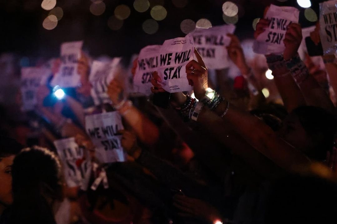 me dejé la garganta cantandote long live, te amo más que a nadie y en argentina siempre vas a tener gente que te ama, fue una promesa 
#TaylorWeWillStay