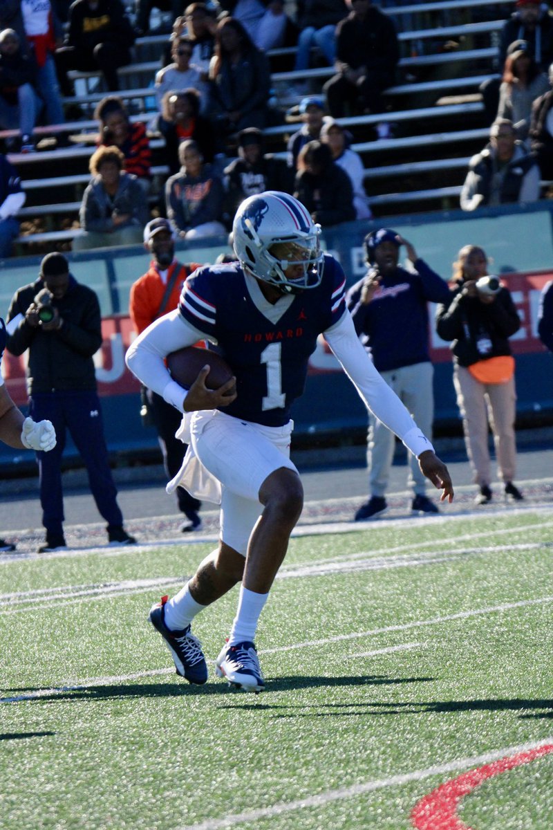HOWARD FOOTBALL tweet media