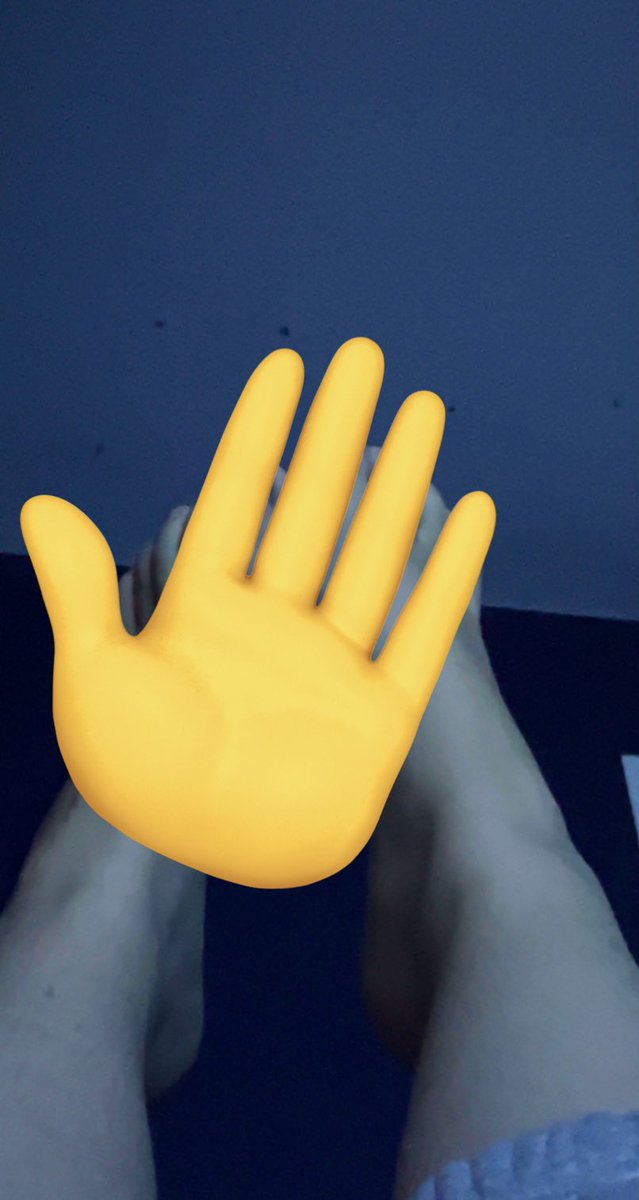Aurora7o7's tweet photo. Who wants to spoil this bratty little college student? I’m selling feet pics Dm me if you wanna see my feet <3 #feet #feetseller #feetcontent #feetfinder #feet_pic #sugarbaby https://t.co/Dd7QCTJdYX