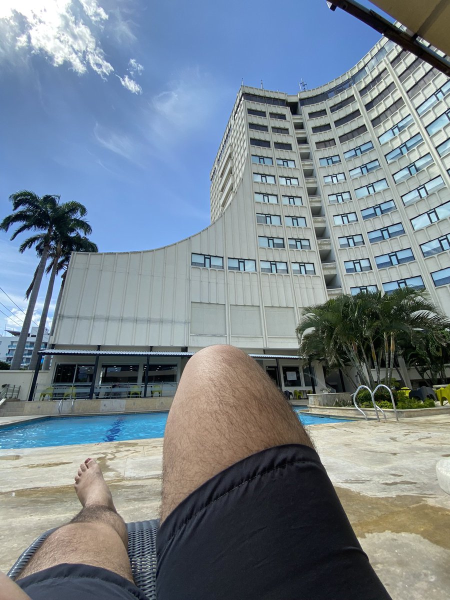 joseitoant's tweet photo. Pool Day 💦 https://t.co/TX6YgkzG1r
