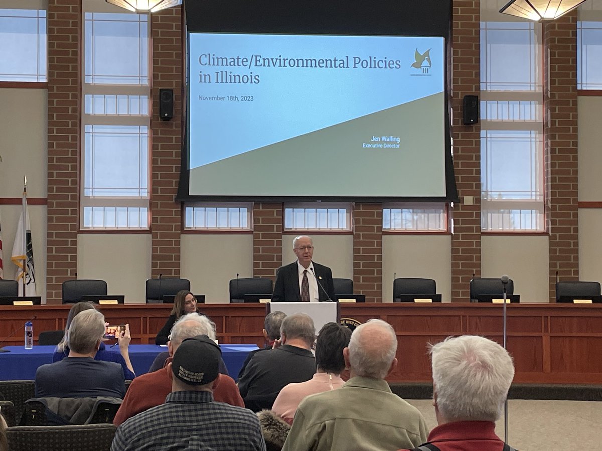It was a splendid start to the weekend, joining environmental enthusiasts in our community. Thanks to Congressman Bill Foster and Jennifer Walling from the Illinois Environmental Council for discussing key issues like carbon capture and renewable energy in McHenry and Kane County