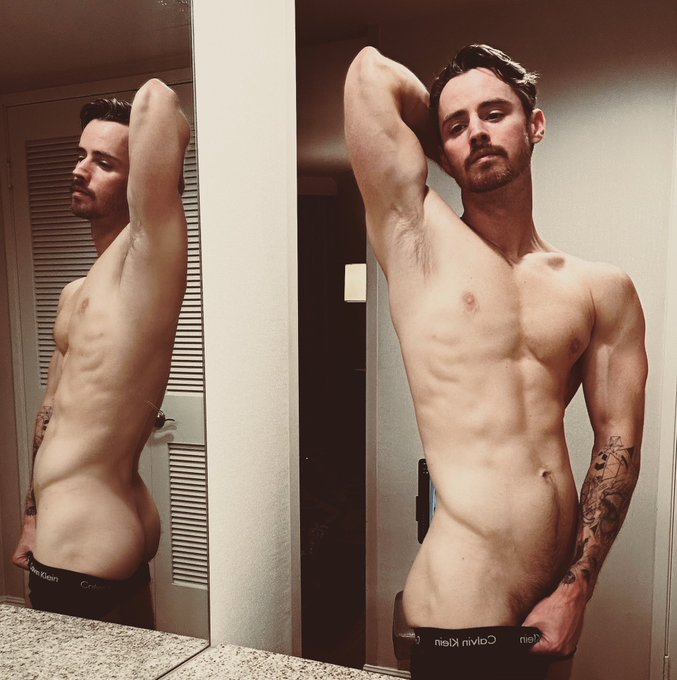 Hope I still make you smile. 😊 https://t.co/UJwdd1jcPP