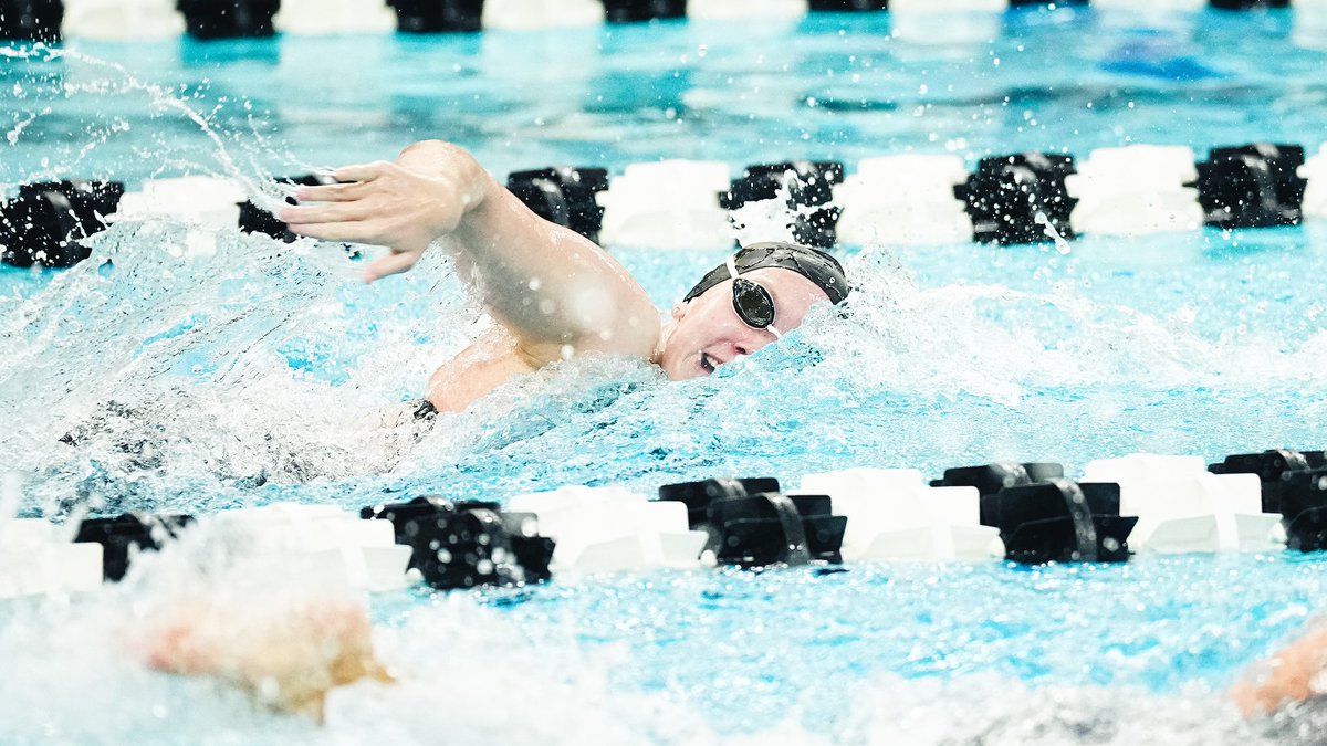 100 Free at #PurdueInvite 

Kendra Bowen claims 🥉 while eclipsing 50 seconds. Caitlin Hurley finishes Top 7 in both the 100 &amp; the Mile in the same session. #BoilerUp 

3.) Kendra: 49.98 - #Purdue Season Best
7.) Caitlin: 50. 74
8.) Kendal Schreder: 50.94