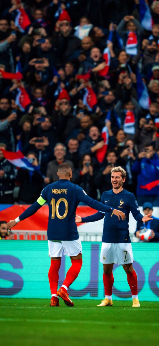 LayoutFC's tweet image. Kylian Mbappe 🤝 Antoine Griezmann

#FRAGIB