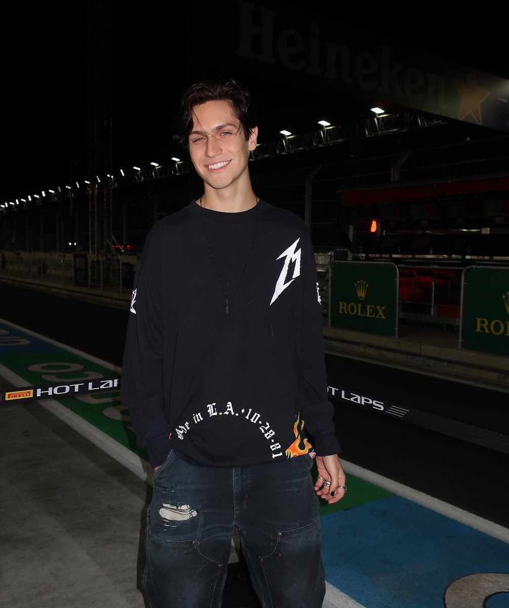 chasehbrasil's tweet photo. 📸 | Chase (@/huddy) via Instagram Feed. (@xhuddy) (1/3)
Estou correndo ao redor deles #LAgp https://t.co/ETYZPRj5CE