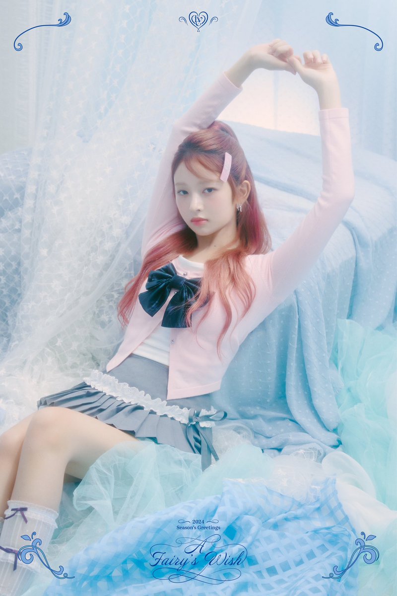 IVEstarship's tweet photo. IVE 2024 SEASON'S GREETINGS 
<A Fairy's Wish>

CONCEPT PHOTO

🧚‍♀️ PRE-RELEASE
: 2023.11.20 MON 4PM (KST)

#IVE #아이브
#ANYUJIN #안유진
#GAEUL #가을
#REI #레이 https://t.co/1yPIp1kGjH