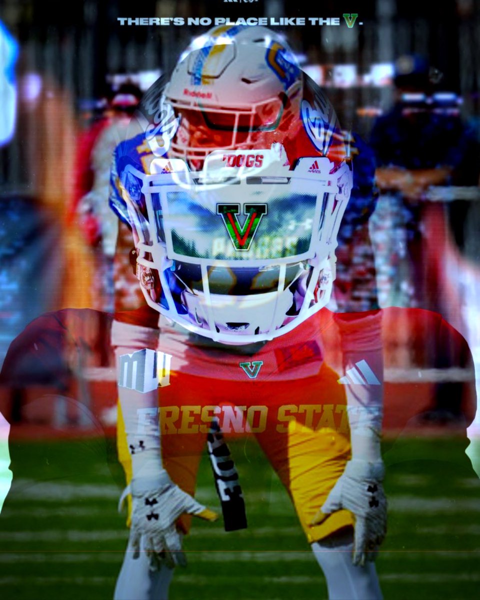 NovaDaMessenger's tweet photo. Much appreciation to @FresnoStateFB for inviting our son @PadreFootball_ player   @BarJermaine06 @ItzMegaMaine and family to the @FresnoStateFB  football game tonight. #D1 #ITZMEGAMAINE #MEGA🏝️#PADREFOOTBALL https://t.co/mIvSdGJKhG