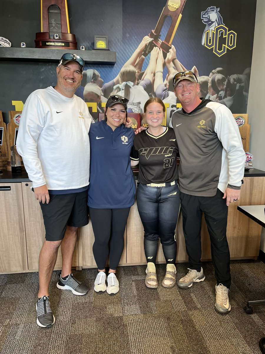 addisonhughes20's tweet photo. Thank you Coach White and @UCOSoftball for yet another GREAT team camp!  It’s always been a highlight of our fall season.

@edmondcoach5 @jordieedixon @epicvickrey @jvickrey15 @Epic__SB https://t.co/nArd9wDtnt