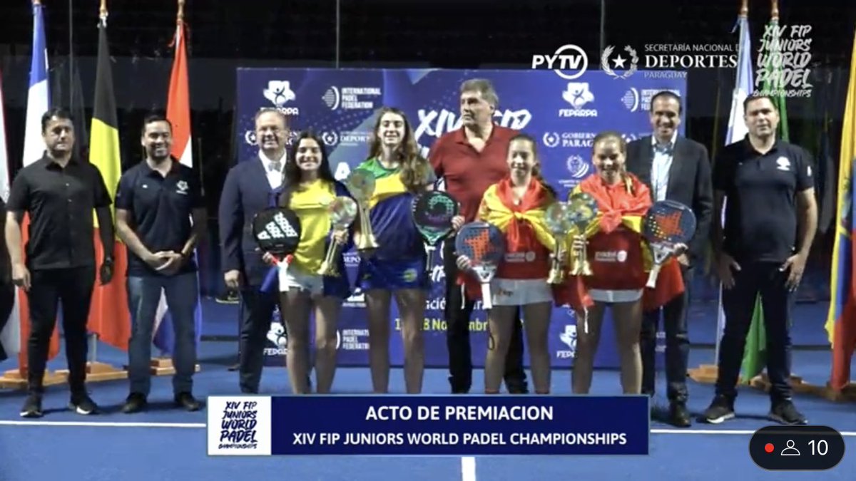 ParaguayTVHD's tweet photo. [AHORA] Acto de premiación del Mundial @PadelJunior2023 

🔴 https://t.co/w0Fhz66J0X https://t.co/nhU0NzmWWG