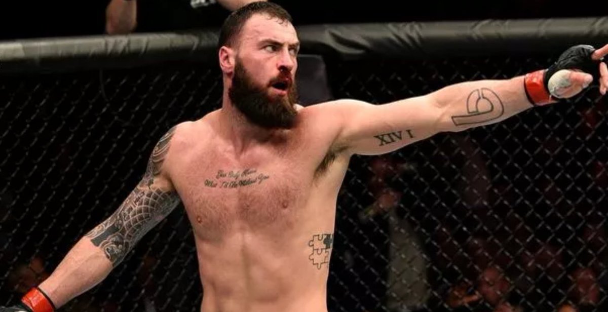 violent_arts's tweet photo. I rate the rightly favourite Allen highly but I love an underdog especially a Scottish one. I got a bet on Craig upsetting the odds and getting the 14th submission of his career. 🏴󠁧󠁢󠁳󠁣󠁴󠁿

#AllenVsCraig 
#UFCVegas82 https://t.co/AeeR6UMQJg