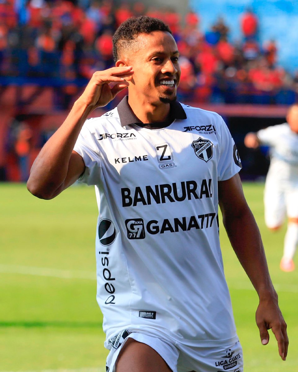 CremasOficial's tweet photo. 👻 Los últimos 18 Clásicos

12 victorias
5 empates
1 derrota

#VamosCremas https://t.co/4RAGEfKC3z