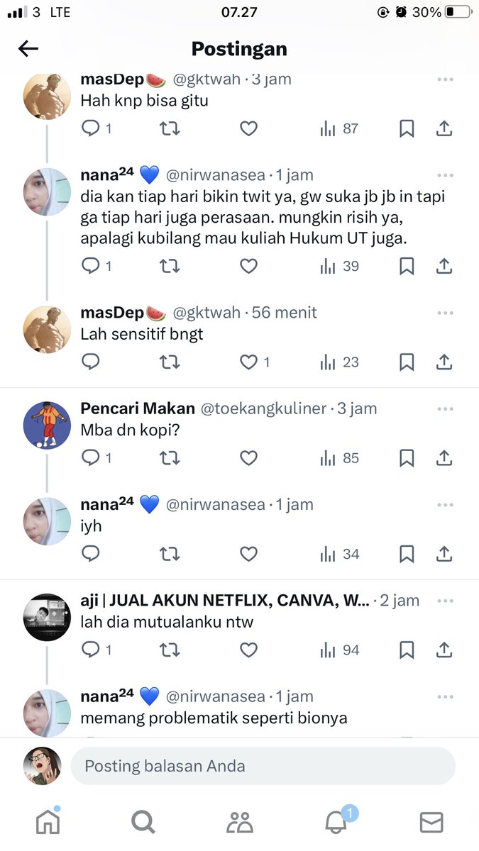 Hallo nana maaf akunmu masih ku block ya tapi mau meluruskan aja aku block kamu bukan karena terganggu dan baperan seperti yang kamu bilang di twt ya na bukan juga karena kamu mau masuk UT kalo mau kuliah mah kuliah aja aku juga ngga permasalahin kamu mau masuk mana aja