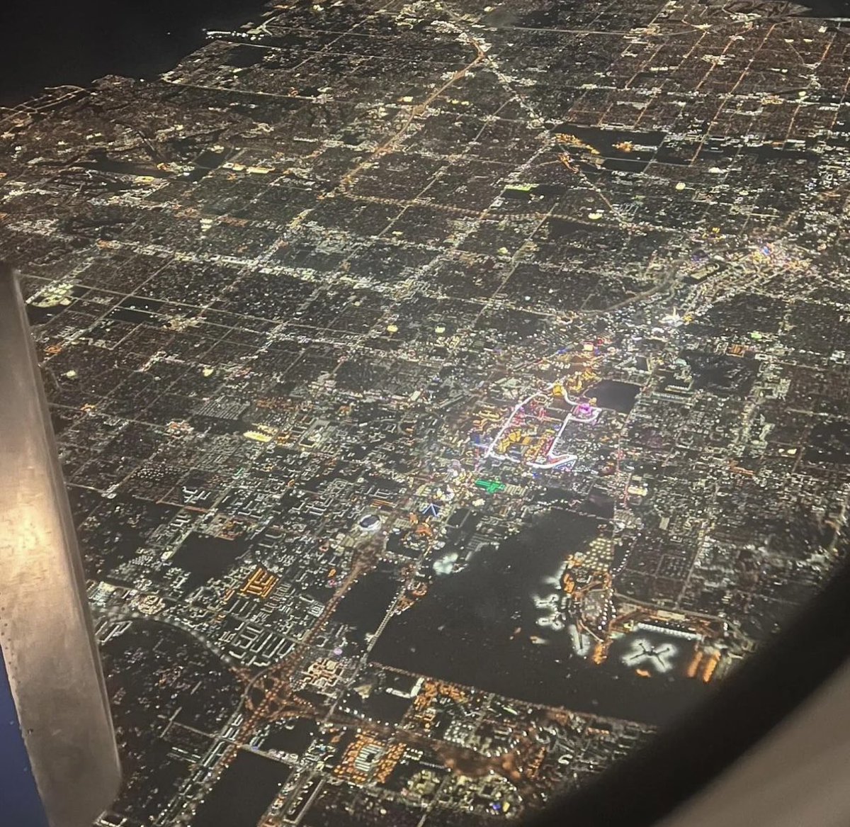 What the F1 Vegas track looks like from 20,000 feet in the sky. 👀 📸: @JoeyF1_