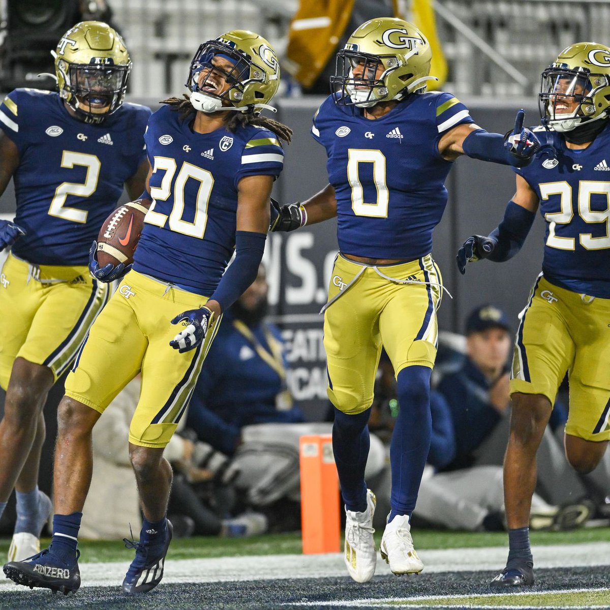 themichealtyler's tweet photo. After a great conversation with @CoachBrock50 I’m blessed to receive an offer from Georgia Tech! Blessed!!! @CoachJonWheeler @JeffBarnes52 @JoshuaOrtegon https://t.co/l5CulWBl7M