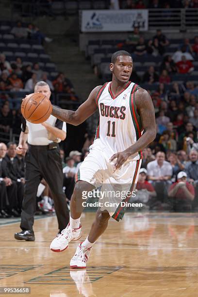 RandomBucks's tweet photo. Royal Ivey (2007-2008)
@ROYALTIVEY https://t.co/M1S3o5U9Vp