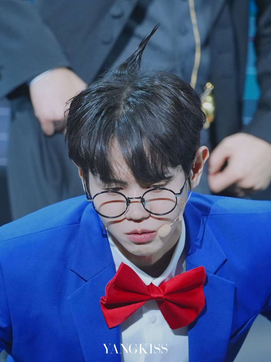 Yang_Kiss's tweet photo. 231118 하이라이트 팬콘서트 명탐정 하이라이트
#요섭 #양요섭

진쯔 바부같구 느므느무 귀여븜 https://t.co/uPIhrMUpav