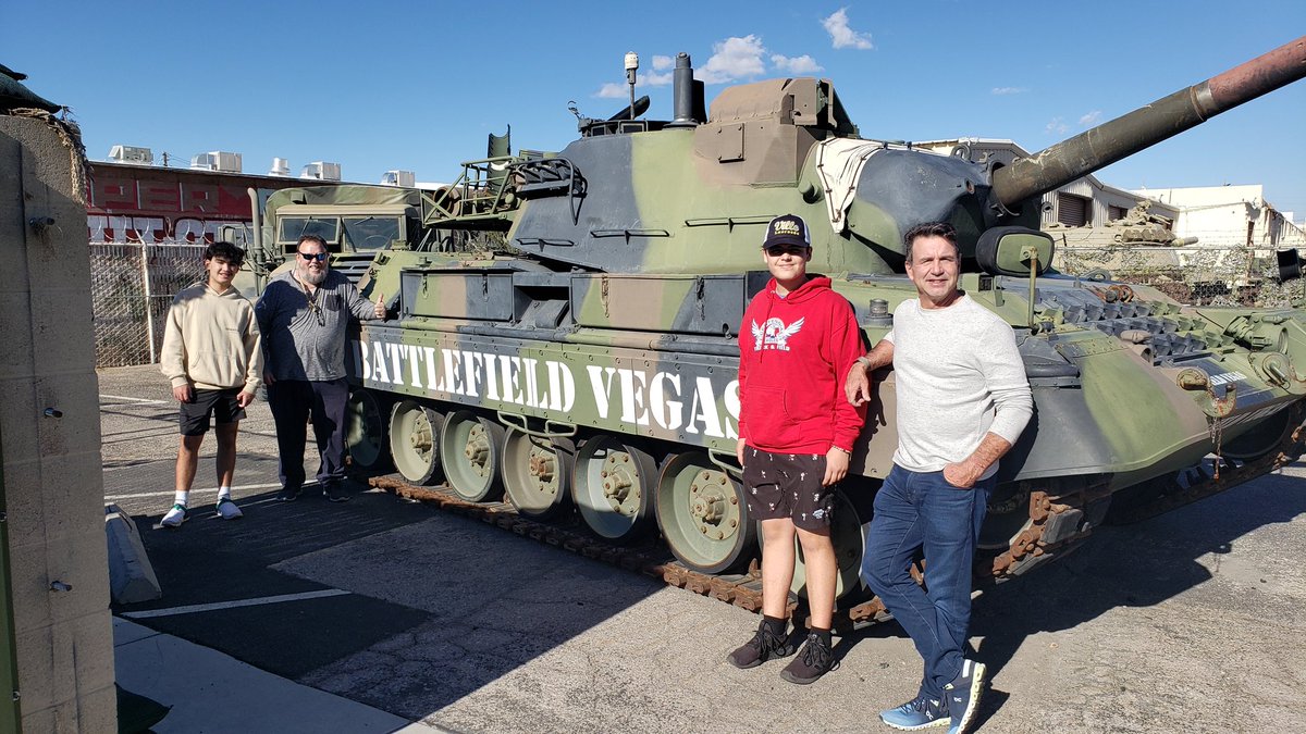 Hanging with Jon O' and the boys at Battlefield Vegas. Good times shooting.