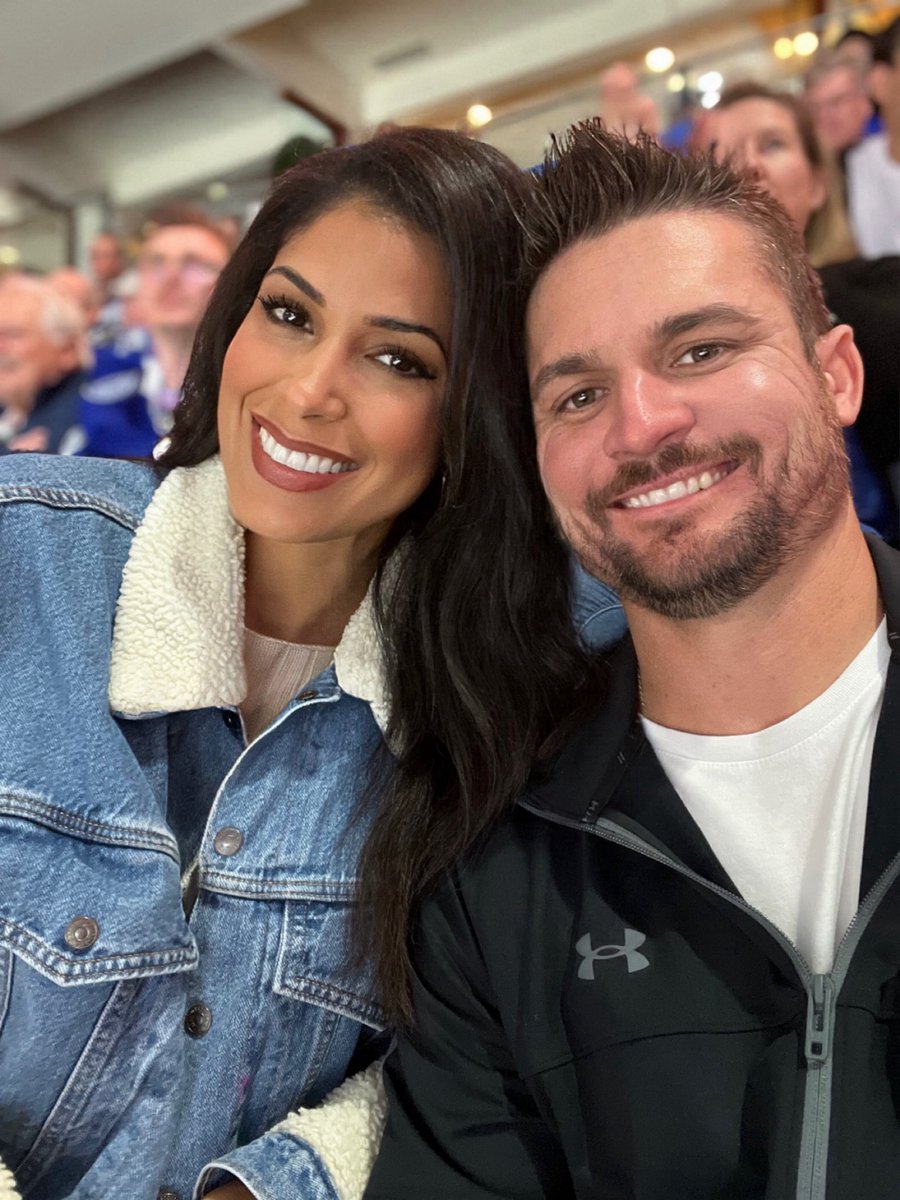 SilvanaBritton's tweet photo. Mom &amp; dad enjoying the off season! Awesome date night at our first @TBLightning game⚡️  It may not be baseball, but it is still pretty strange sitting in the stands together 😂🤍 #gobolts https://t.co/qjpuxBYmgm