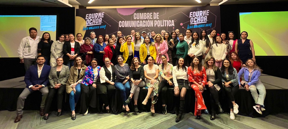 Solo puedo agradecerles y prometerles que no daré un paso atrás en la lucha por cada centímetro que nos corresponde. 

“Romperemos techos de cristal, pero no barreremos los cristales rotos”. 

HASTA QUE LA DIGNIDAD SE HAGA COSTUMBRE. 🔥

#LasMujeresVanEnPuebla🫶🏼