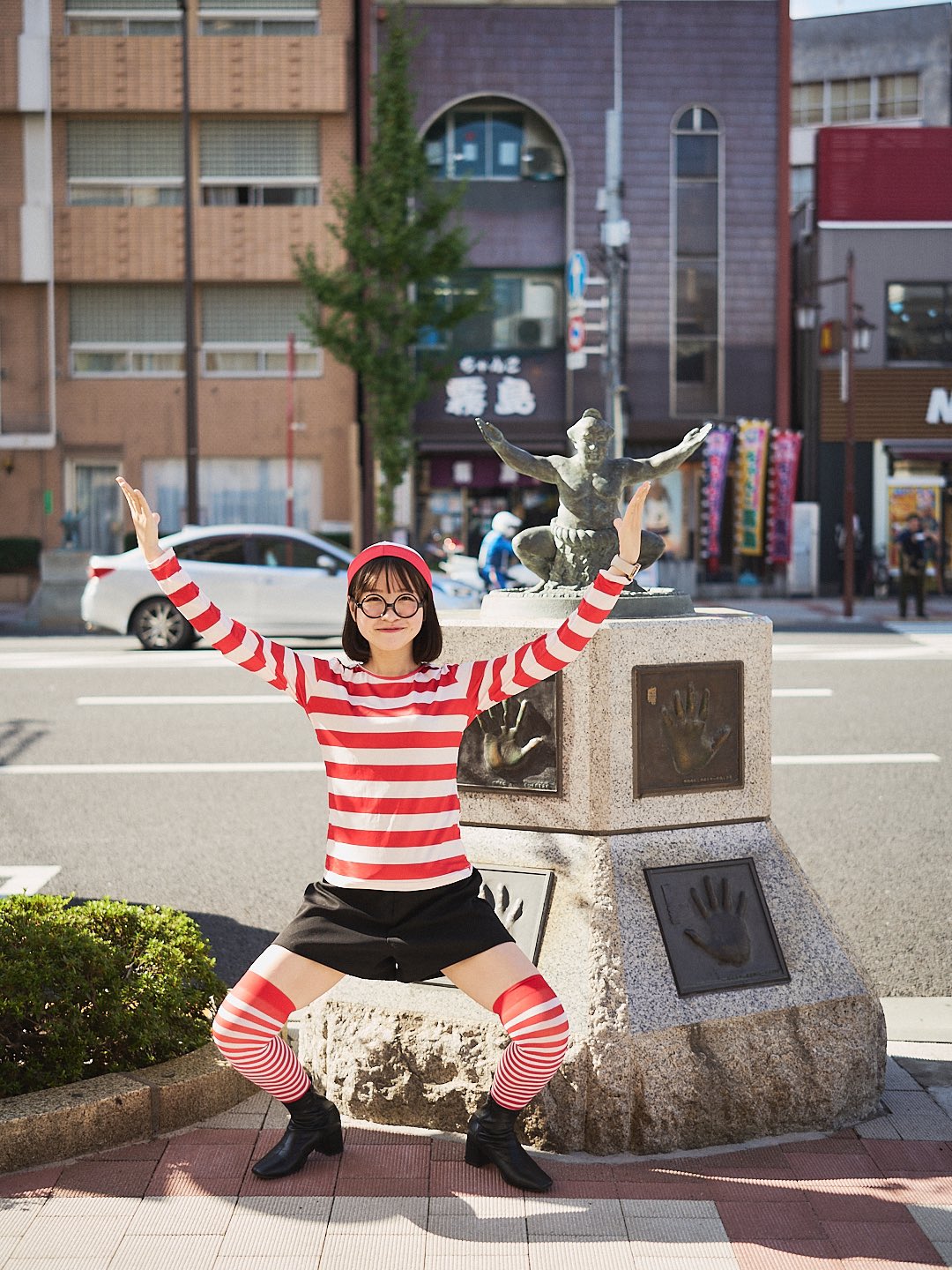 ウォーリーをさがせ - অনুসন্ধান / X