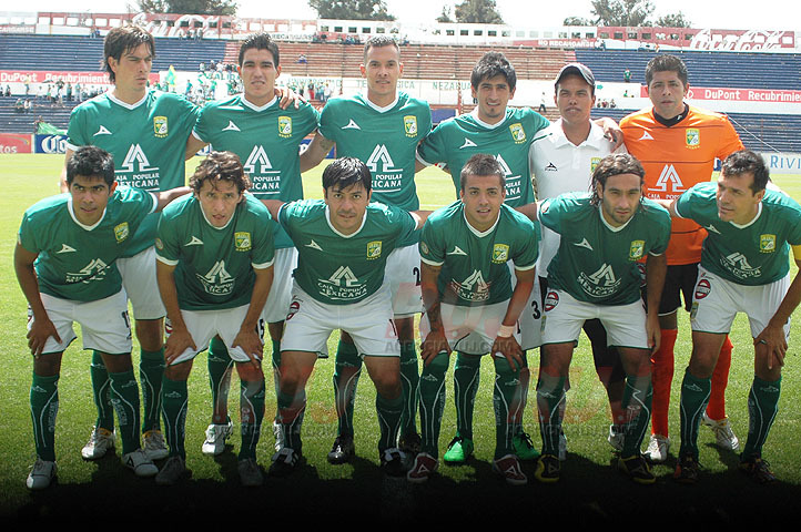 CLUB LEÓN visitando al ATLANTE UTN en el estadio de la UT de NEZA en el APERTURA 2010.

En el once inicial (no en orden): Víctor Patiño, Mario Ruíz, Orlando Pineda, Aldo Polo, Juan González, José Ruíz, Mateo Figoli, Edwin Santibáñez, Julio Ceja, Blas Pérez, Jared Borgetti