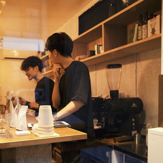 0823taichi's tweet photo. コーヒーのPop Up☕️

 「TY rooom」

次回は12/9(土) 10:00-17:00
場所： 摩天楼珈琲→https://t.co/L5pCvYY1xn… (前回と同じ場所です🕺)

今回も美味しいコーヒーと音楽、アートと共に皆さんをお待ちしております☕️🎄

#コーヒーのある暮らし #東京カフェ https://t.co/8hOMfwAeVB