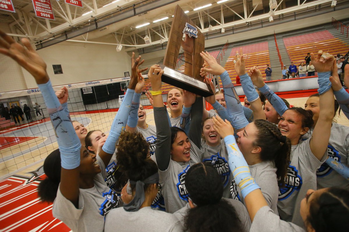 necwvolleyball's tweet photo. ✅Celebration 🥳
✅Trophy Hoist 🏆
✅Official Champs Photo 📸

Congratulations to @LIU_Volleyball, the 2023 #NECWVB Champion! https://t.co/49EHfwgHY7