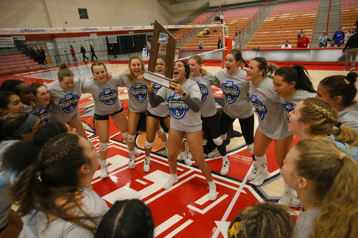 necwvolleyball's tweet photo. ✅Celebration 🥳
✅Trophy Hoist 🏆
✅Official Champs Photo 📸

Congratulations to @LIU_Volleyball, the 2023 #NECWVB Champion! https://t.co/49EHfwgHY7