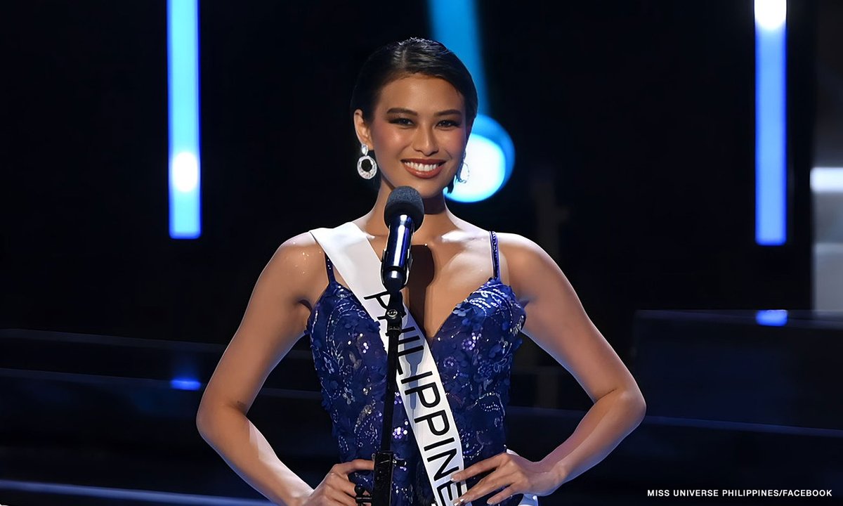 CtrlZDoesntWork's tweet photo. Michelle Dee's captivating smile, elegant walk, poised poses, and stunning stage presence fuel our hope for her crown at #MissUniverse! 🇵🇭👗 Her confidence shines through in every aspect of her performance! 🌟 #MichelleDee #MissUniverse2023 #PhilippinesPride https://t.co/yjAtvfFpGg