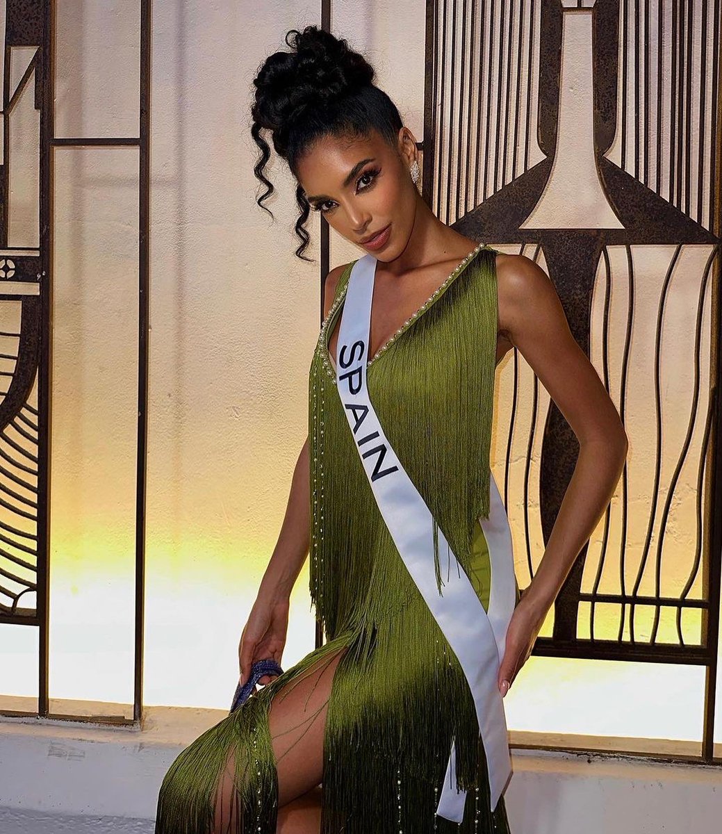 enowlatino's tweet photo. Ellas son las latinas que siguen en competencia del #MissUniverso 2023, entraron al top 20: #MissNicaragua #MissEspaña #MissVenezuela #MissChile #MissPeru #MissColombia #MissElSalvador ¿Quién gana? https://t.co/fv33CUCNbl