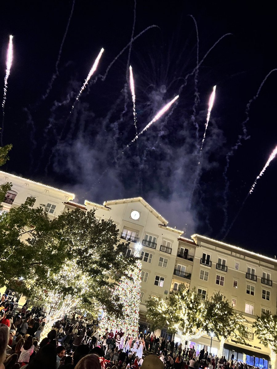 Katie Outlaw tweet media