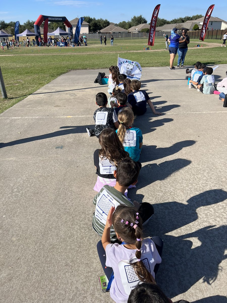 This week @CFISDAndre we had a Boosterthon fun run fundraiser. Thank you to everyone that helped my class with their donations. We had a blast running and supporting our school. 2nd grade is out of this world. @CyFairISD #LeaopardsLEAD #BOTB #2ndtonone